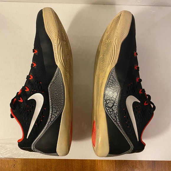 Kobe 9 Laser Crimson Low - Picture 10 of 10